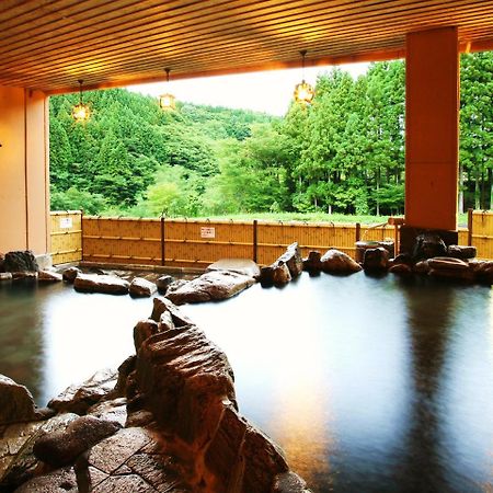 土湯温泉 やすらぎの宿 向瀧旅館 Fukushima  Buitenkant foto