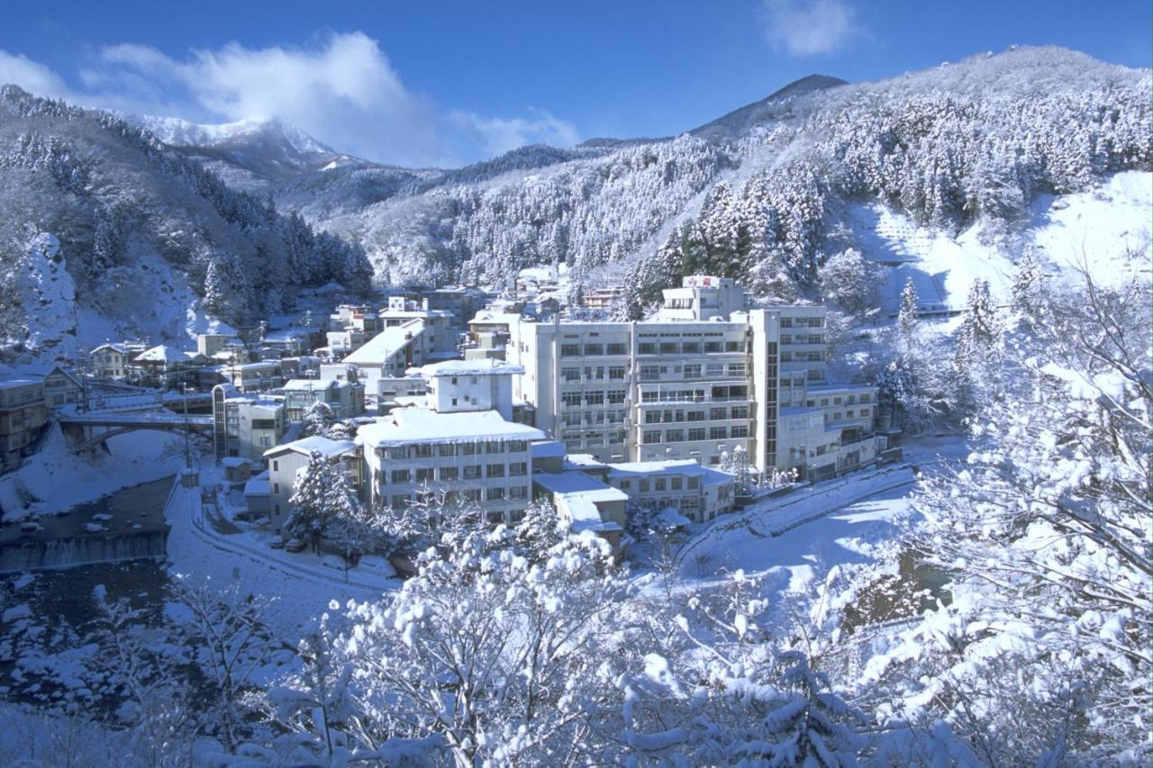 土湯温泉 やすらぎの宿 向瀧旅館 Fukushima  Buitenkant foto
